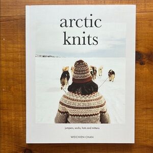 Arctic Knits Book by Weichien Chan